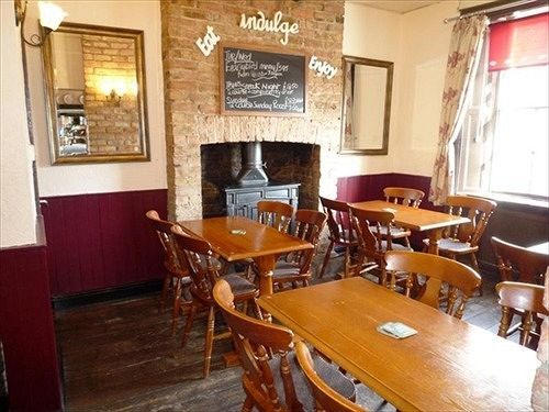 The Oddfellows Arms Sherburn in Elmet Extérieur photo